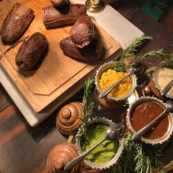 Pandora Catering Servises Ch Teaubriand